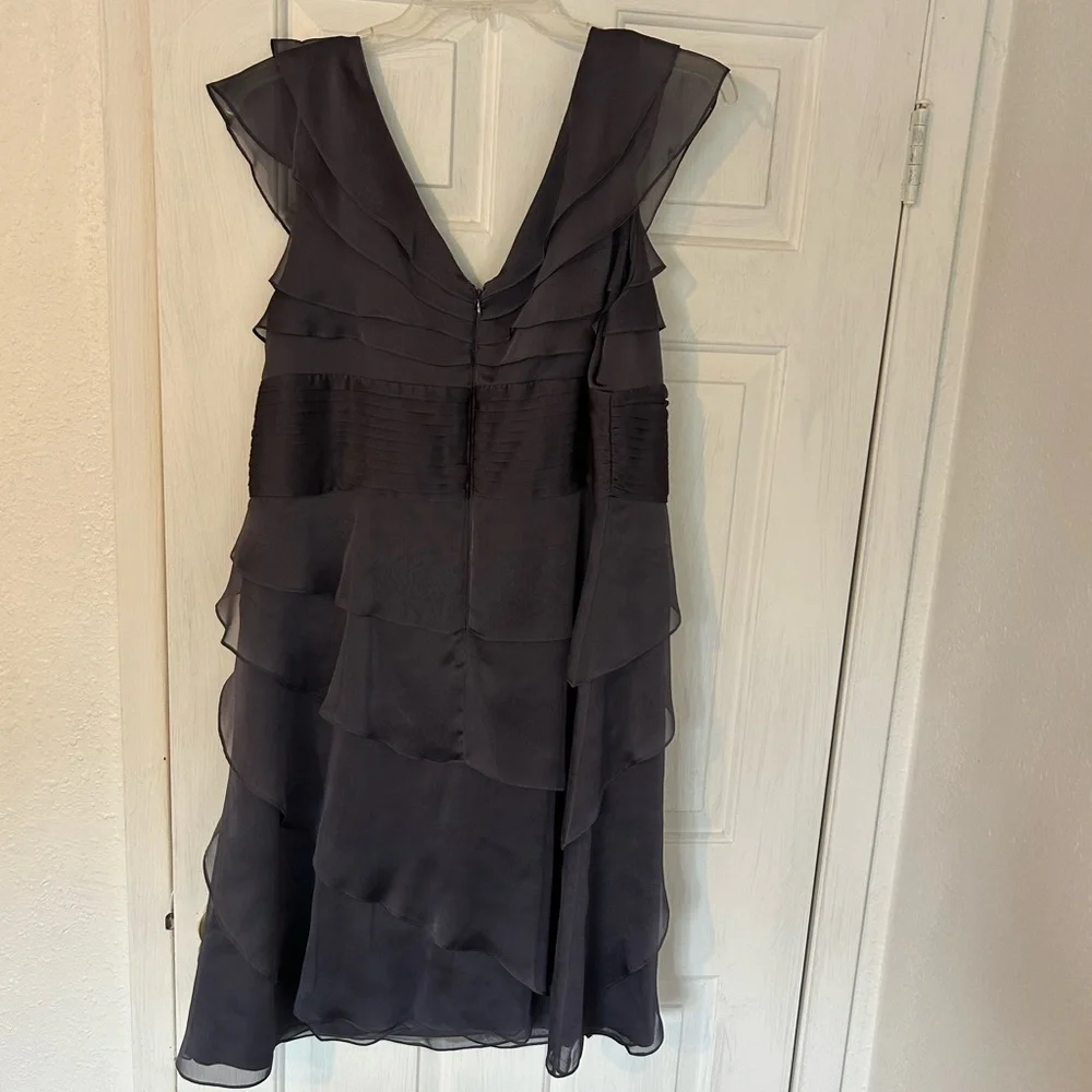 Adrianna Papell Gray Sheath Mini Dress V-Neck Flutter Sleeve - Picture 3 of 4